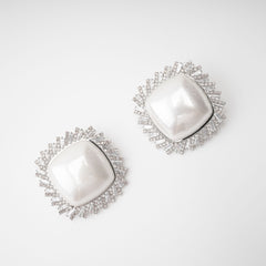 Crystal-Embellished Stud Earring