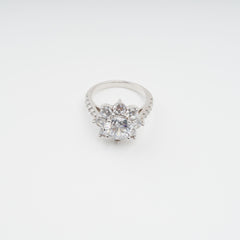 Sterling Silver Flower Shaped Zircon Gemstone Ring