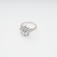 Sterling Silver Flower Shaped Zircon Gemstone Ring