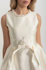 Fitted Dress With Embellished Round Neckline And Waistline Accent - Ivoire