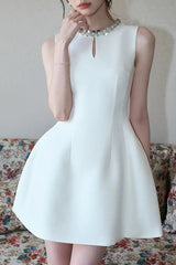 Round Neck Diamond Sleeveless Dress in White