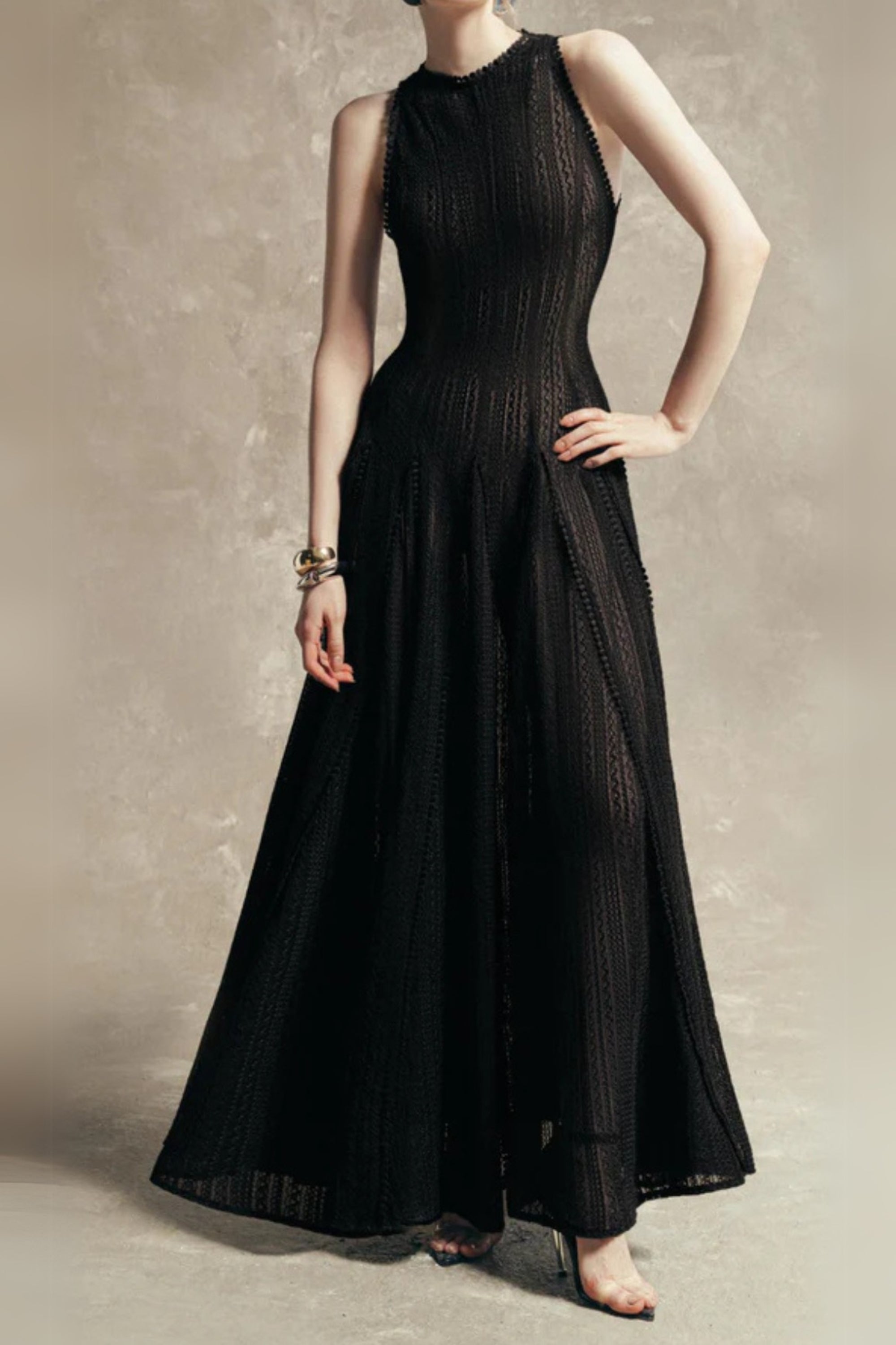 Sleeveless Lace Maxi Dress in Black