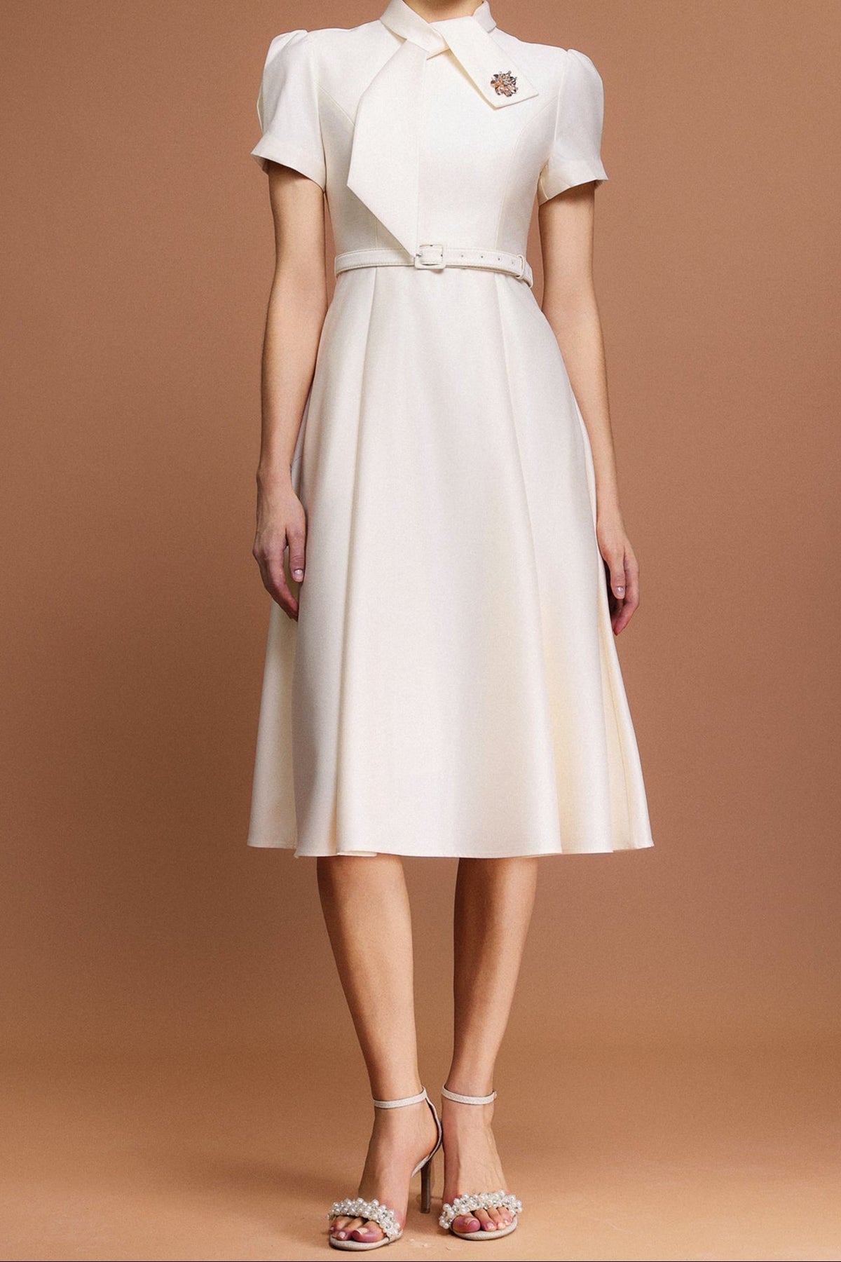 Short Sleeves Diamond Midi Dress