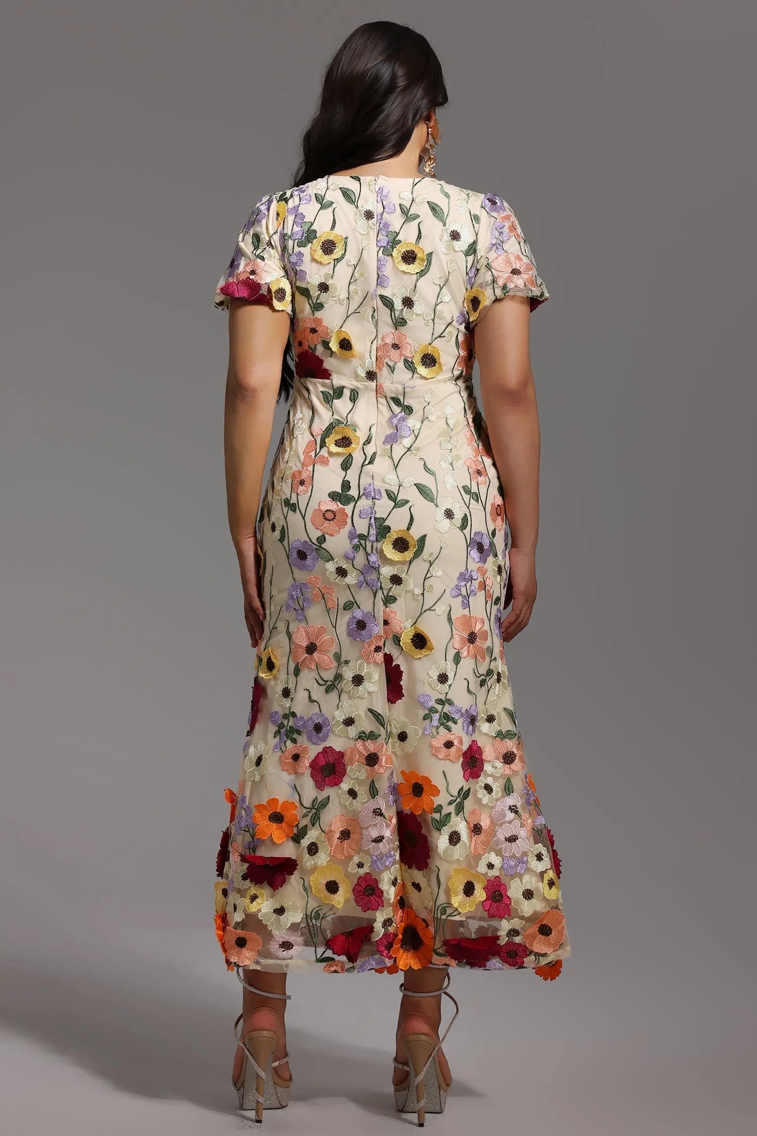Short Sleeve Round Neck Flowers Midi Dress