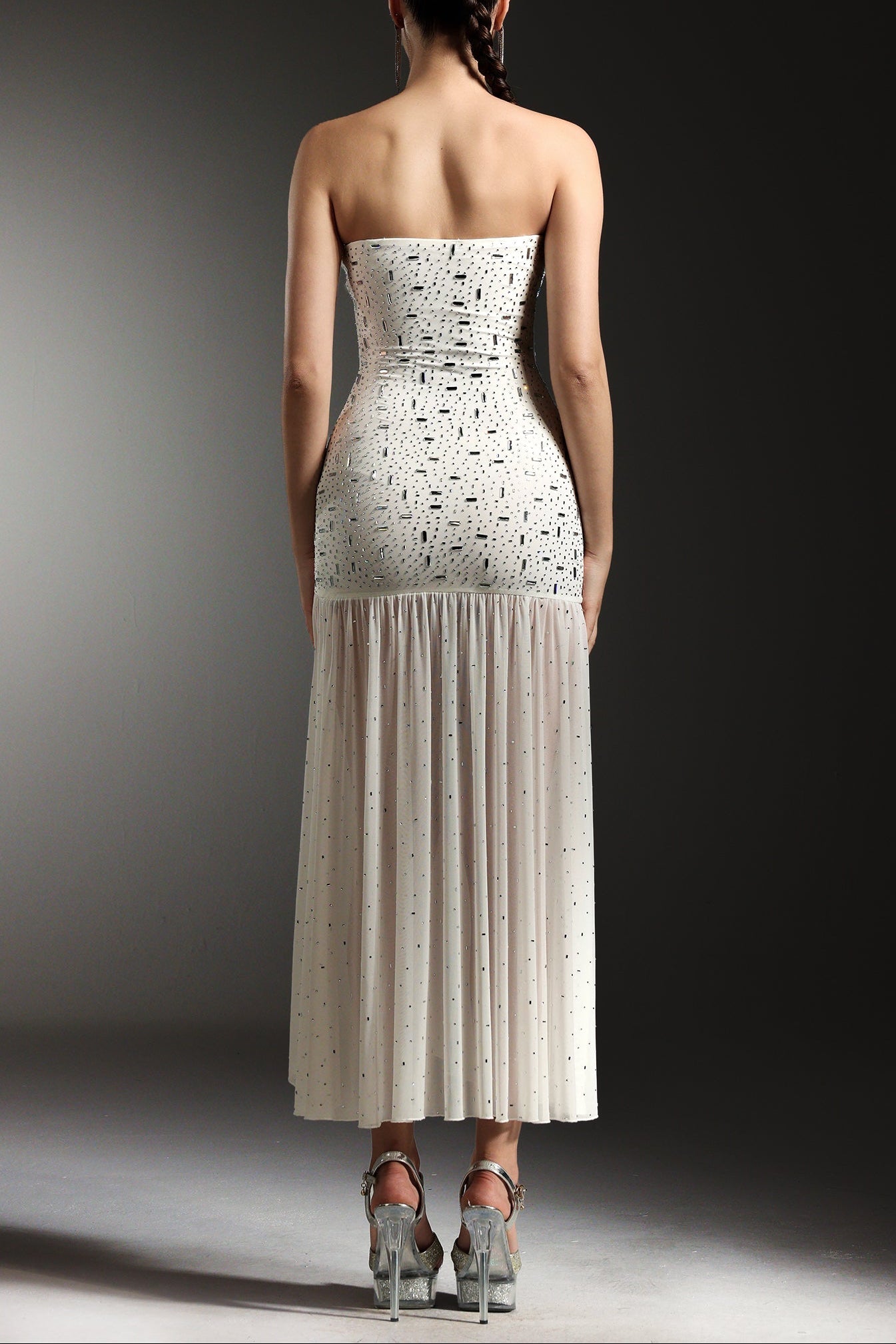 Sleeveless Diamond Midi Dress