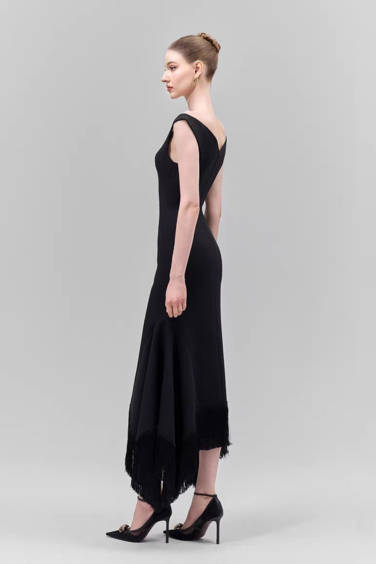 Sleeve V Neck Bodycon Fringe Hem Asymmetrical Black Dress