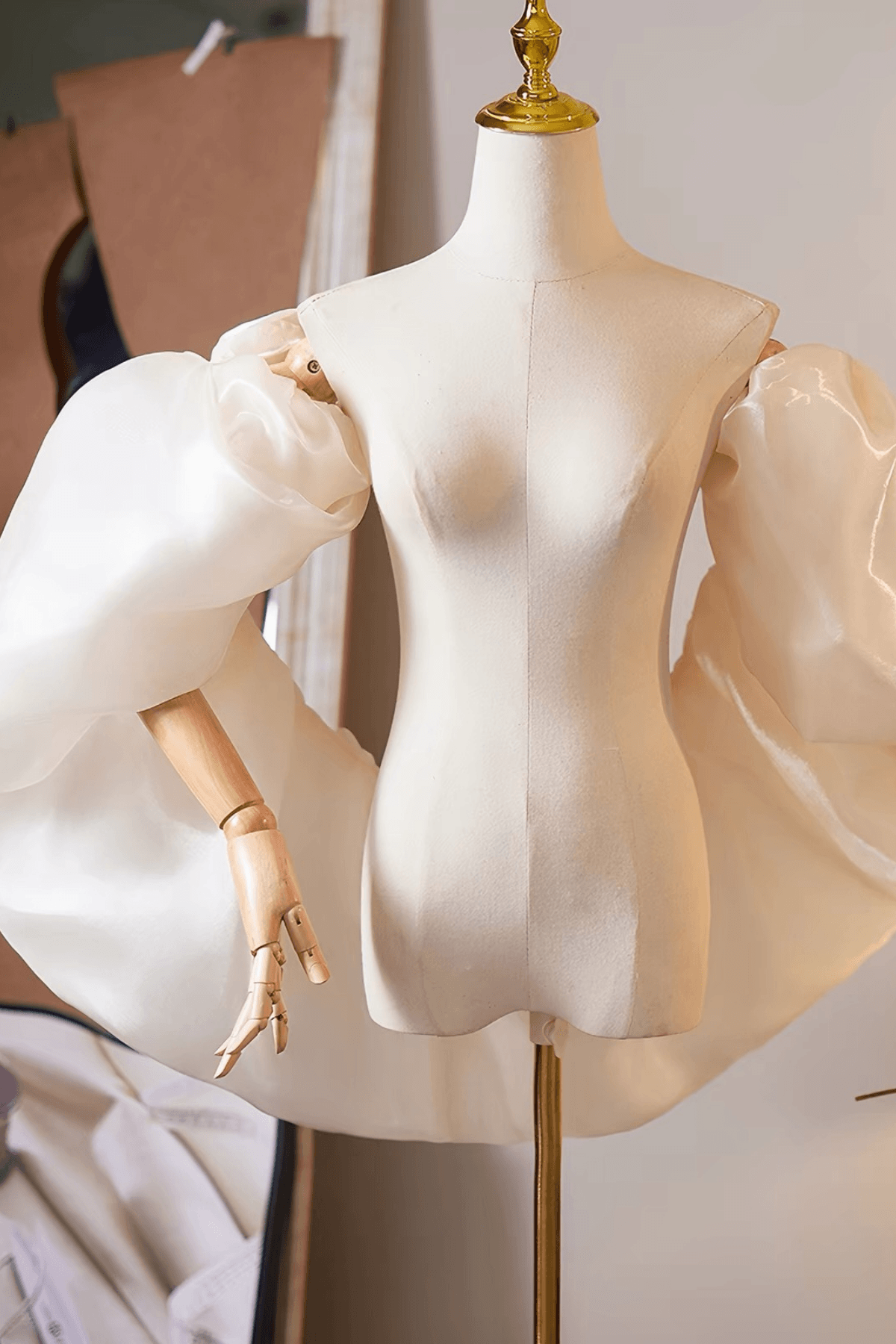 White Organza Voluminous Puff Sleeve Shawl