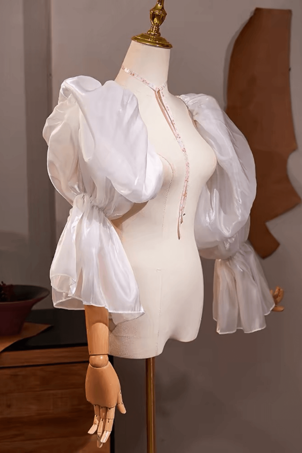 White Shiny Organza Detachable Puff Sleeves