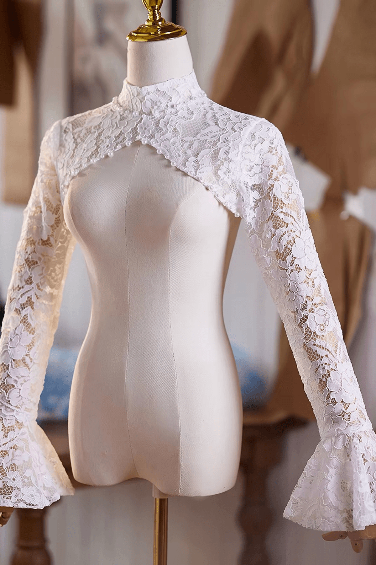 High Neck White Lace Detachable Sleeves
