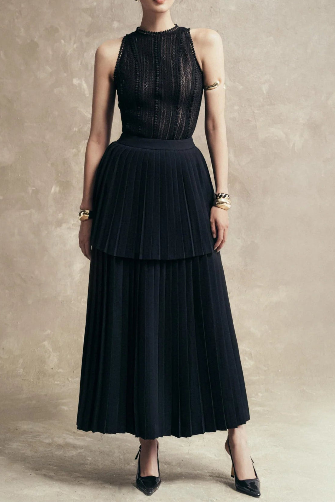 Sleeveless Skirt Suit in Black