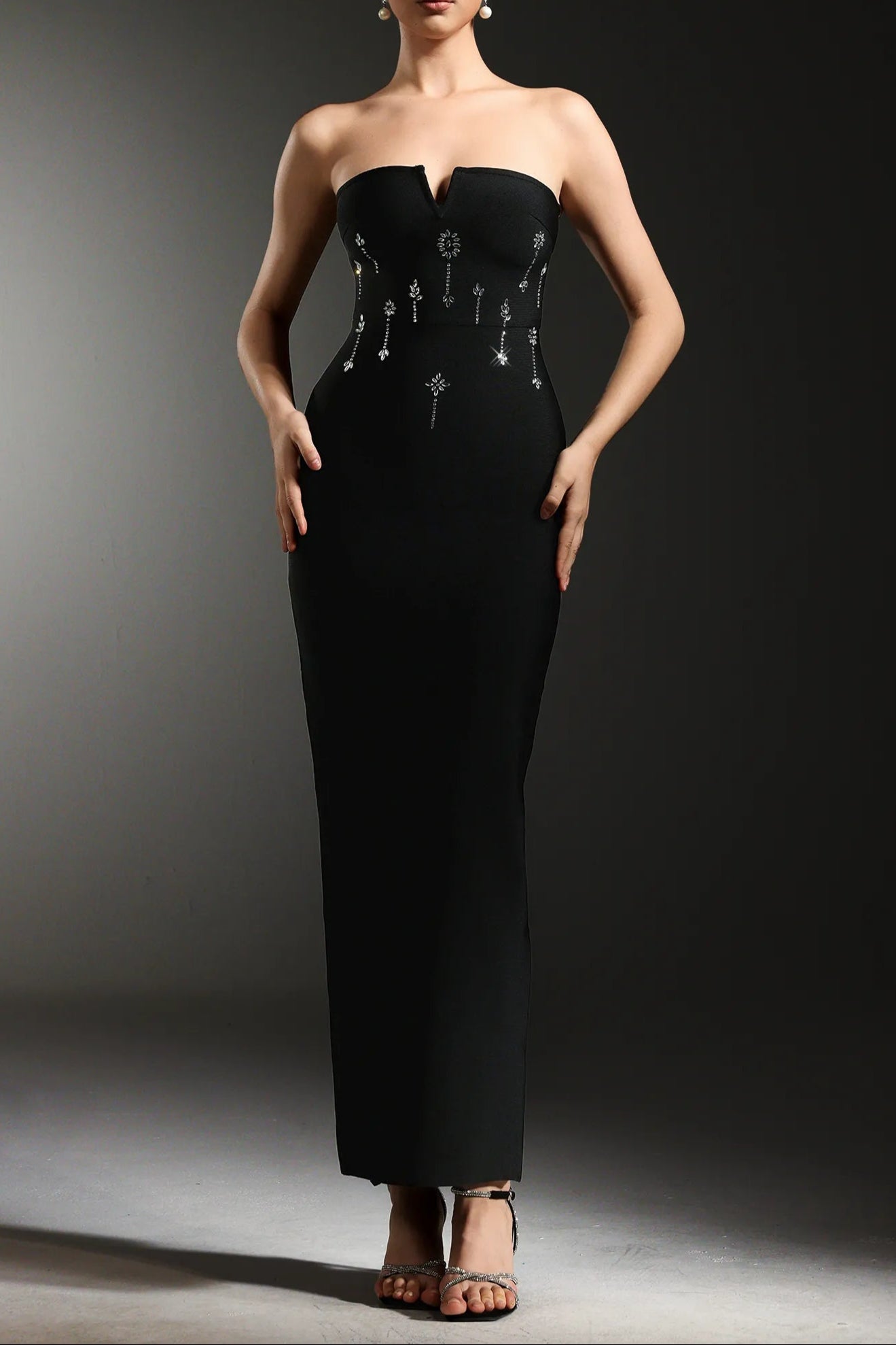 Black Diamond V-Neck Bandage Maxi Dress