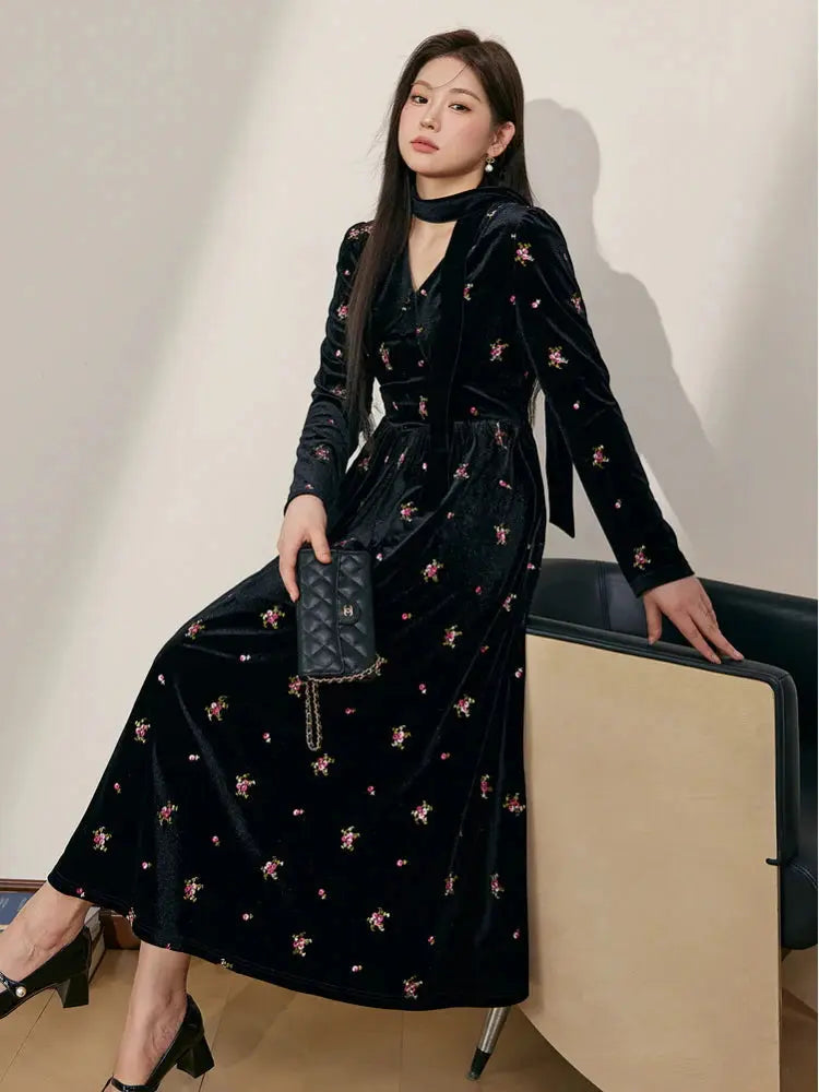 V-Neck Floral Embroidered Maxi Dress in black