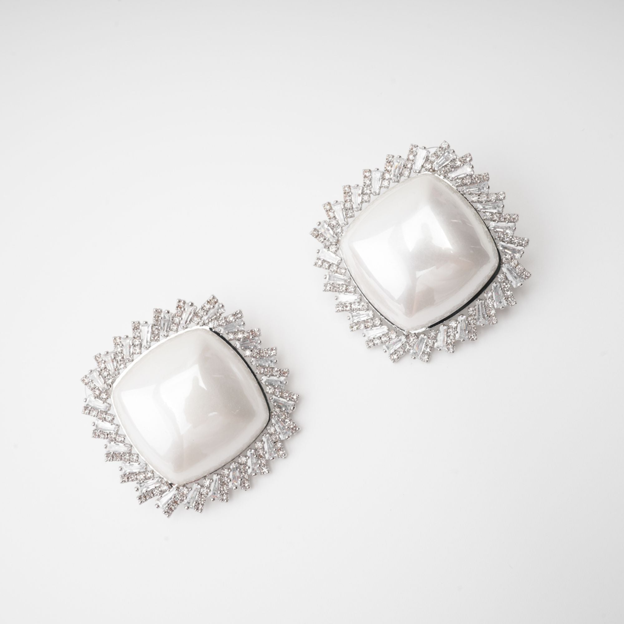 Crystal-Embellished Stud Earring