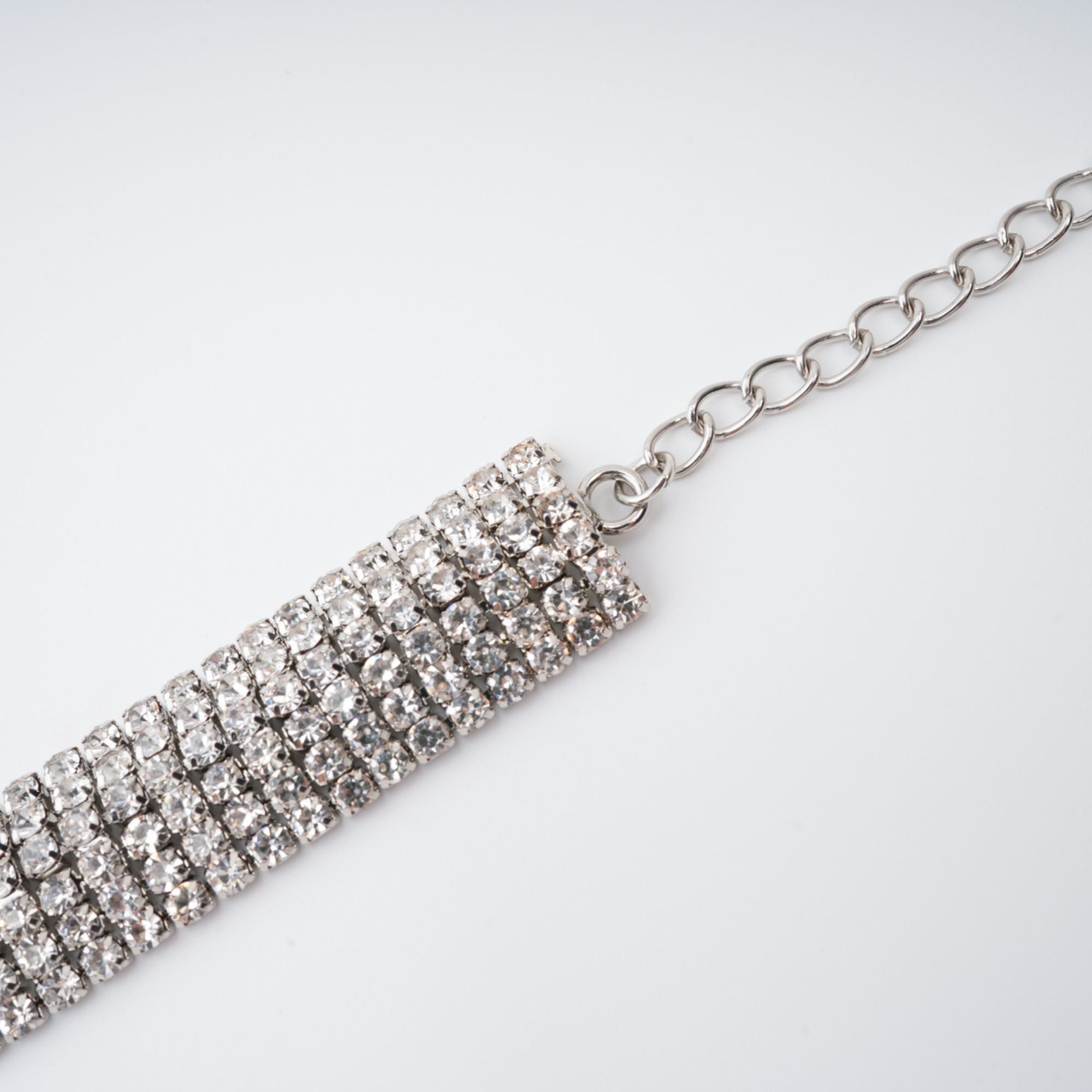 Crystal-Embellished Bow-Detail Necklace