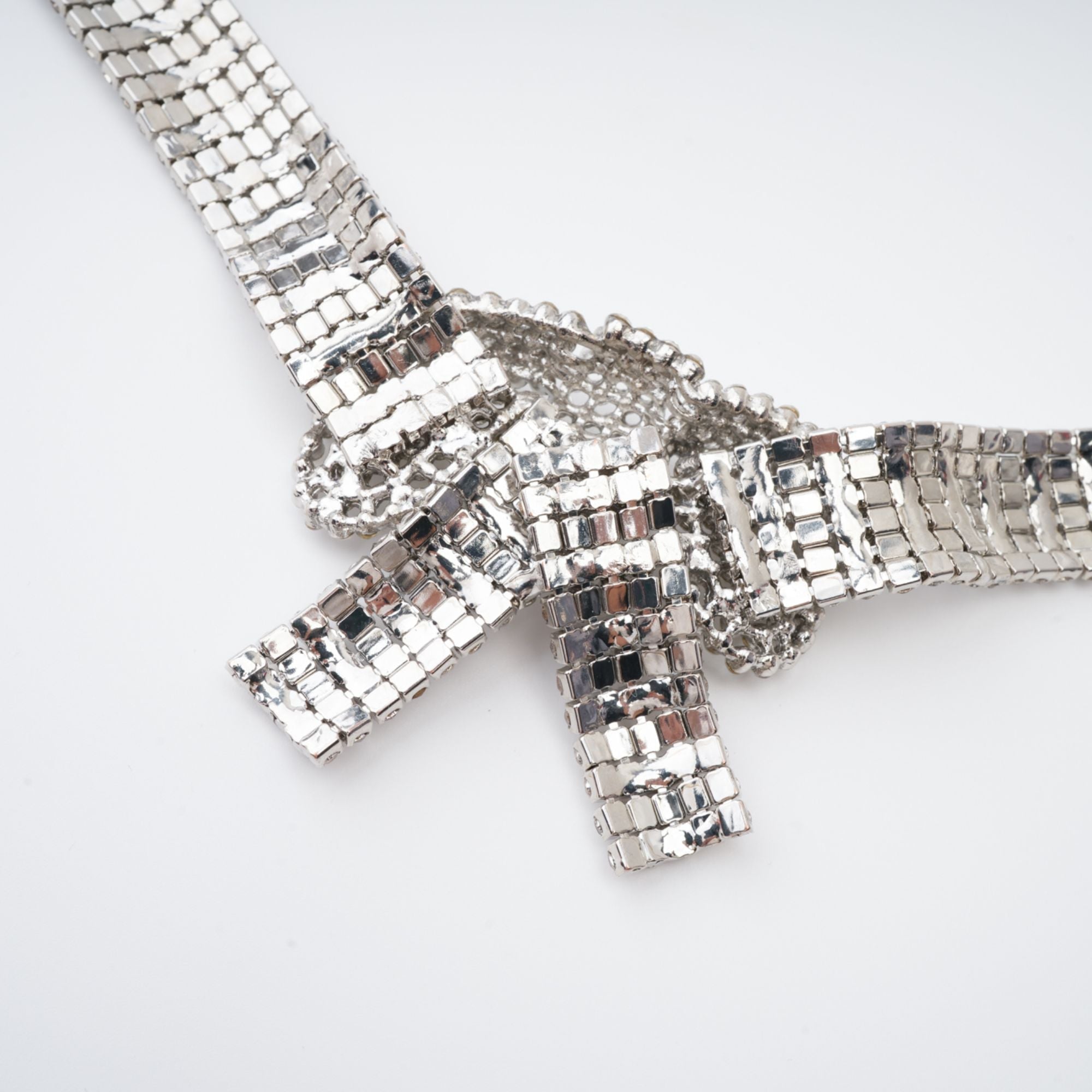 Crystal-Embellished Bow-Detail Necklace