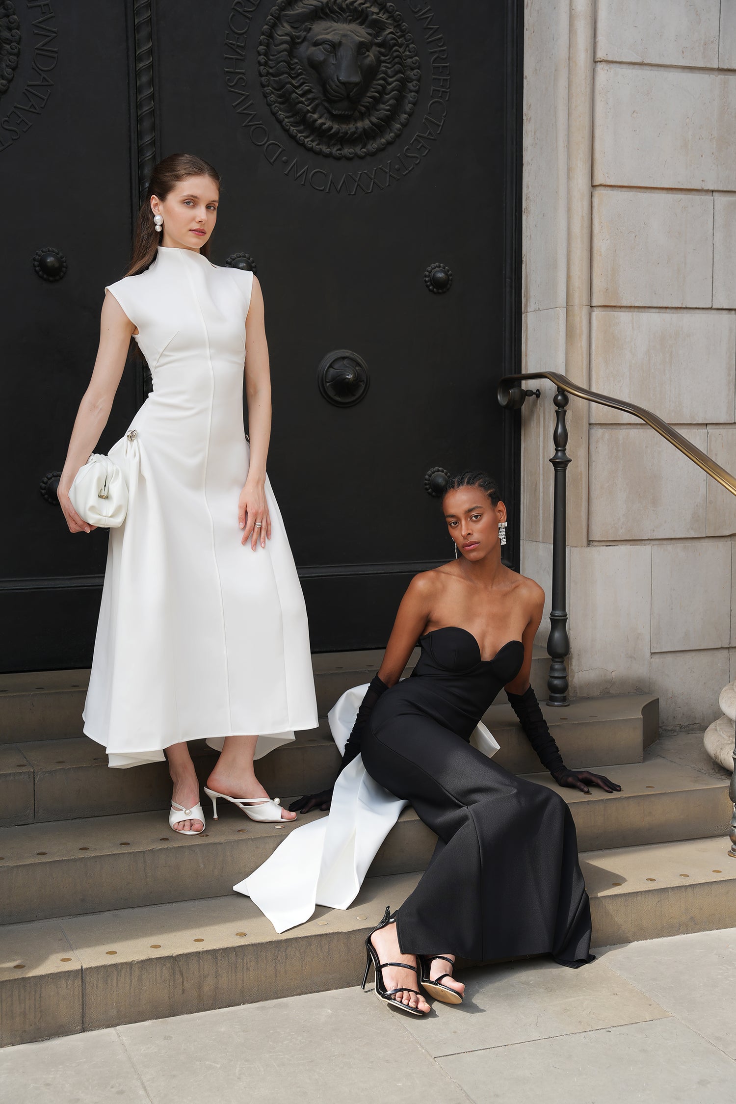 Choker Sleeveless Maxi Dress