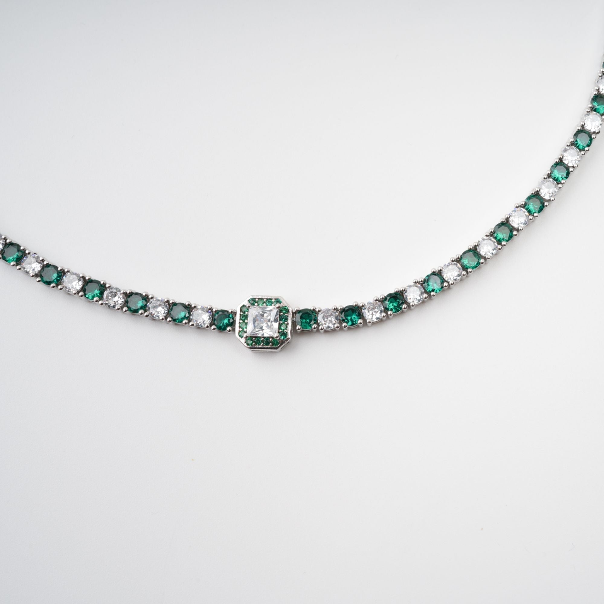 Sequin Green Crystal Embellished Necklace