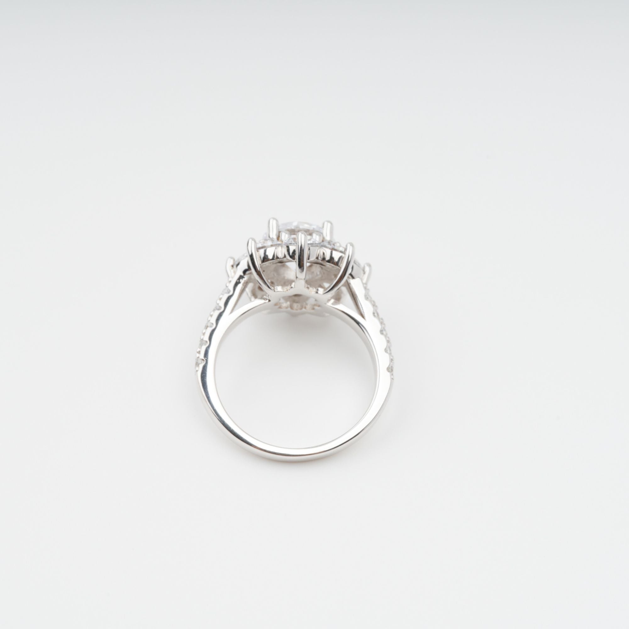 Sterling Silver Flower Shaped Zircon Gemstone Ring