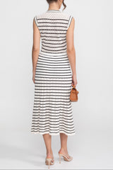 Sleeveless Knit Midi Dress With V-Neck And Gold Buttons - White/Black