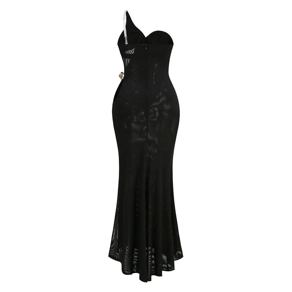 One-Shoulder Metal Chain Decoration Maxi Dress in Black
