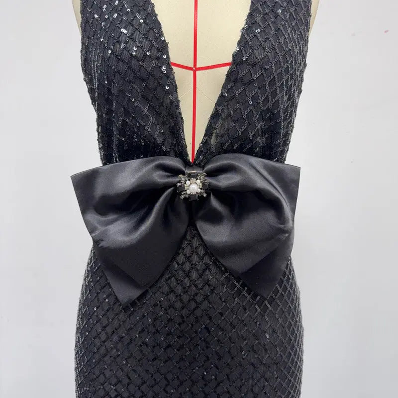 Sequin Embellished V Neck Maxi Dress in Black