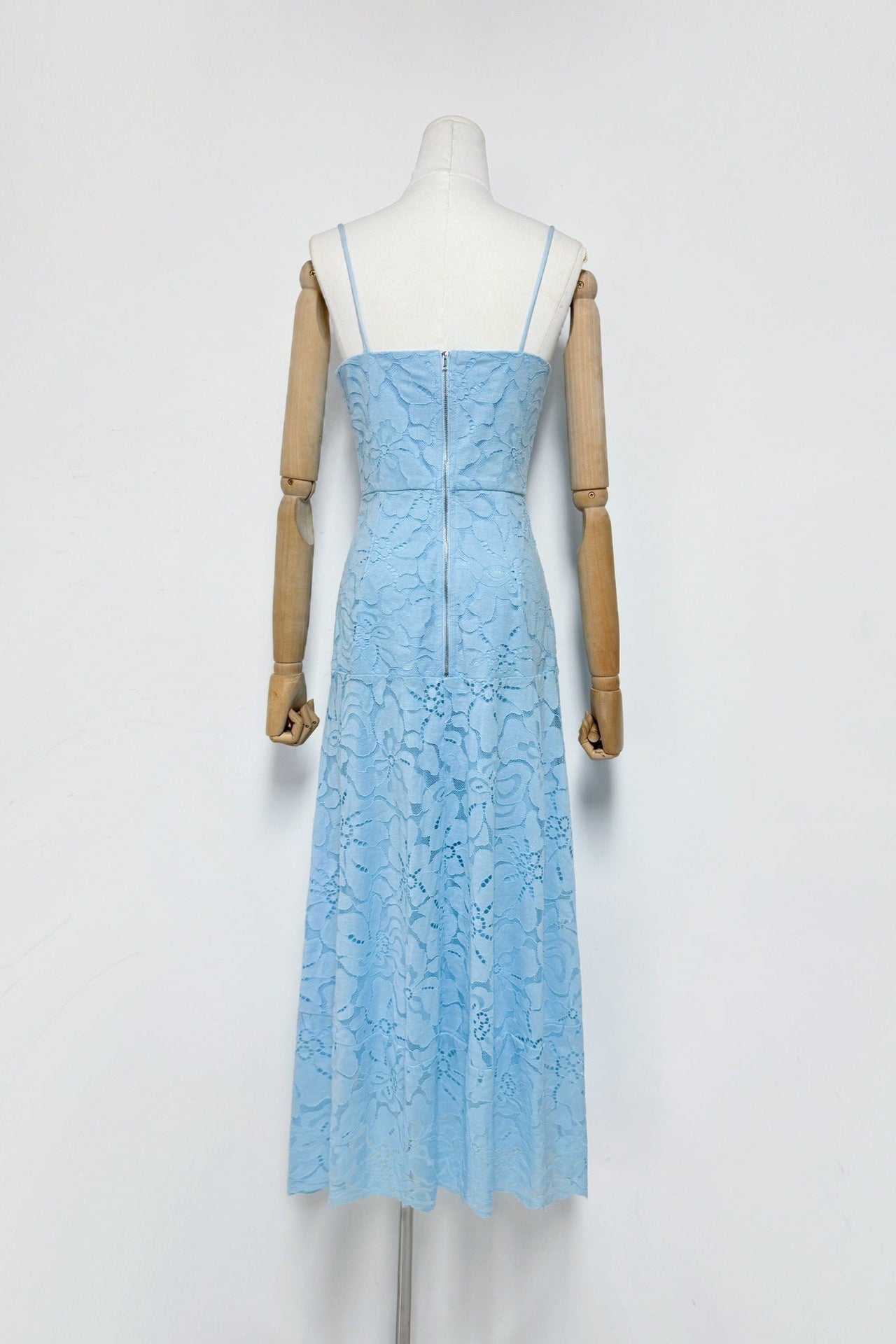 Hollow Out Sleeveless Maxi Dress in Blue