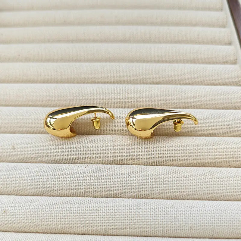 Retro Enamel Gold- Red Earring