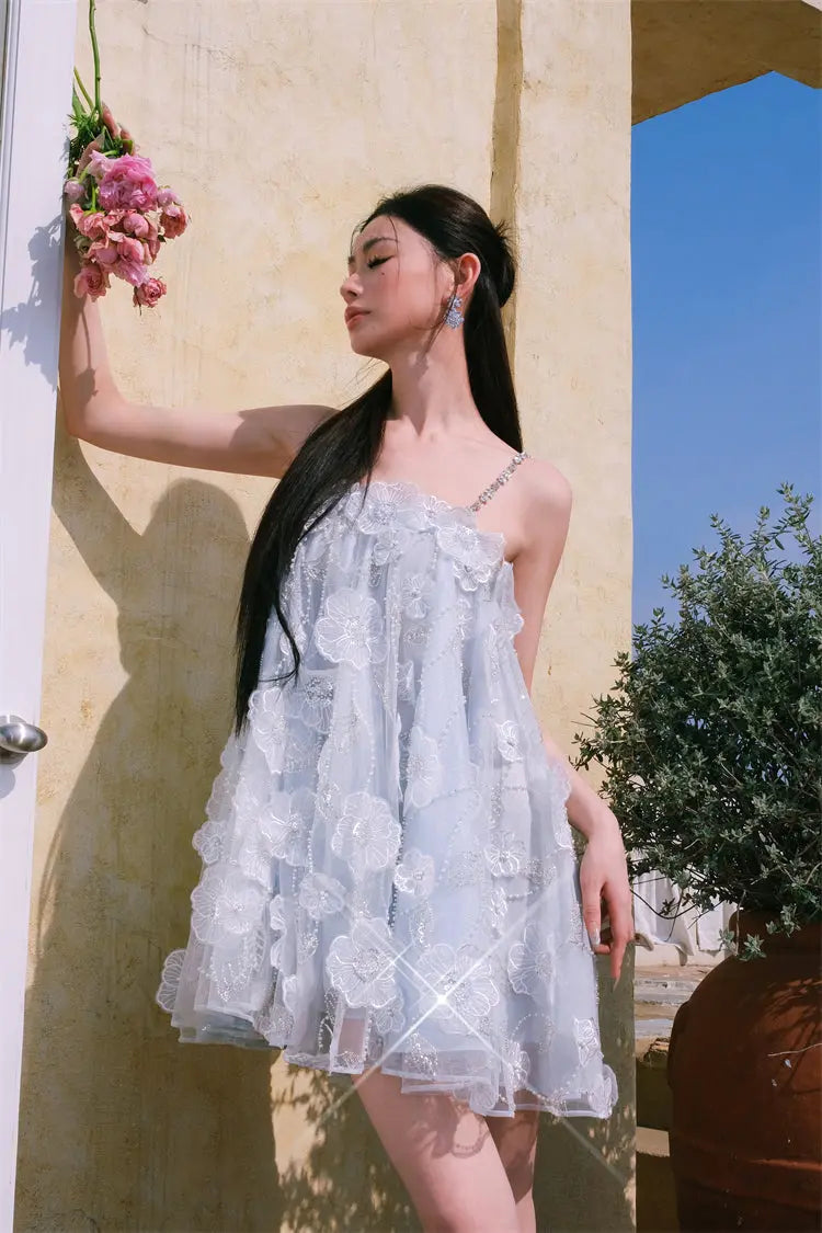 Light Blue Sleeveless Flower Diamond Short Doll Dress