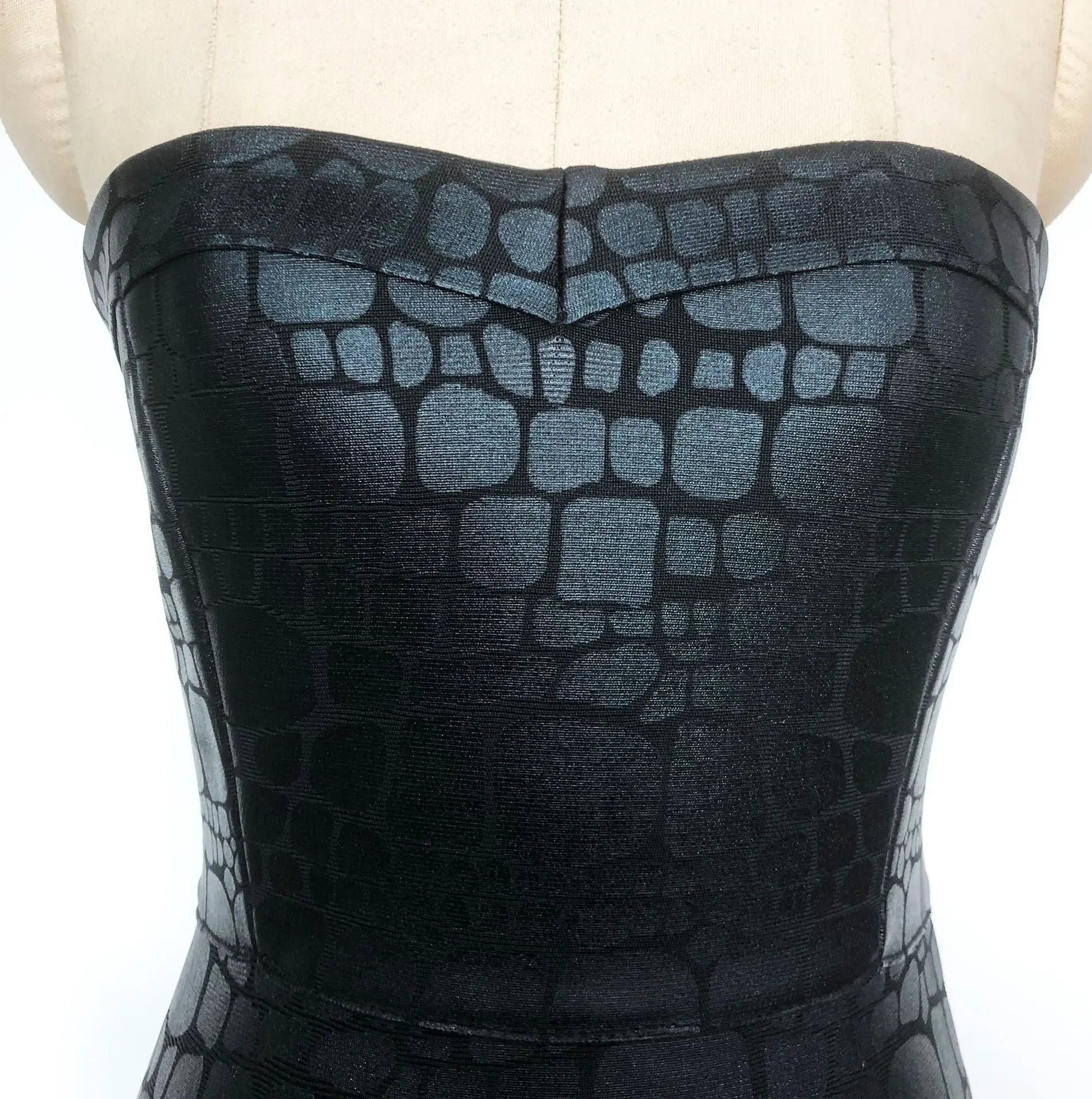 Off Shoulder Bodycon Hem Midi Dress in Black
