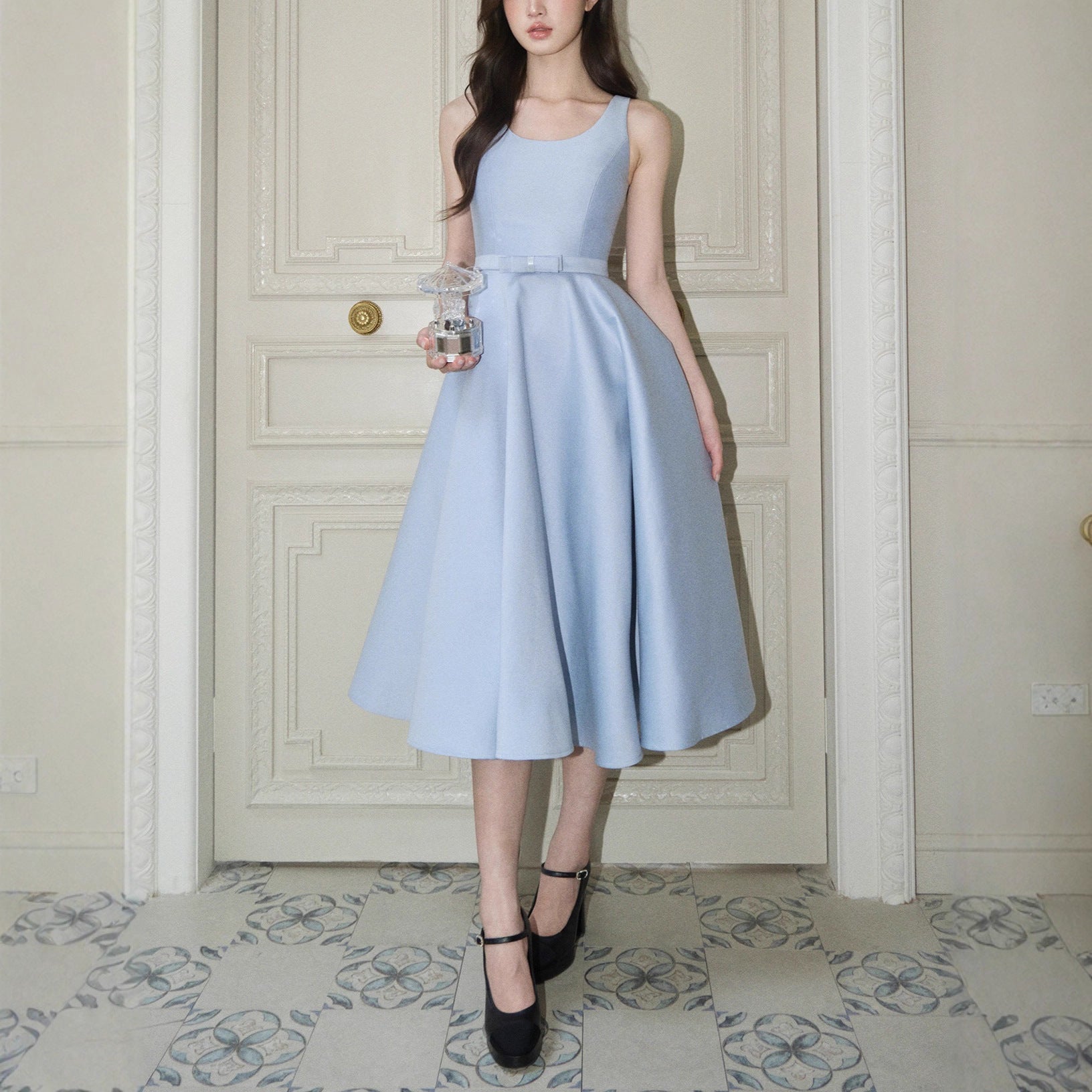 U-Neck Sleeveless Hepburn Midi Dress