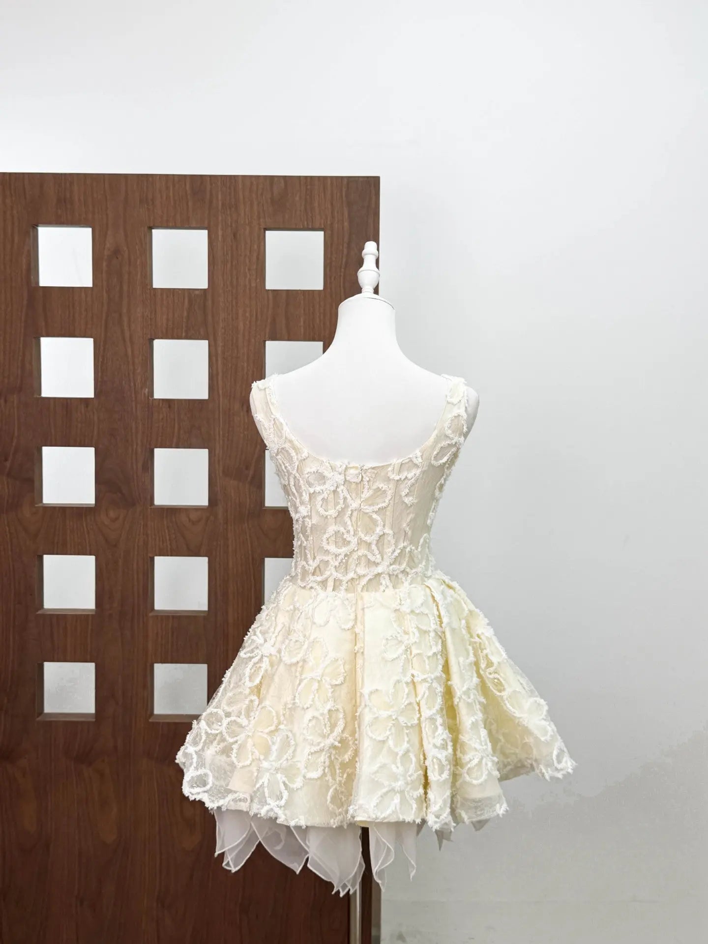 Sequin Embellishment Lace Puffy Mini Dress in Black