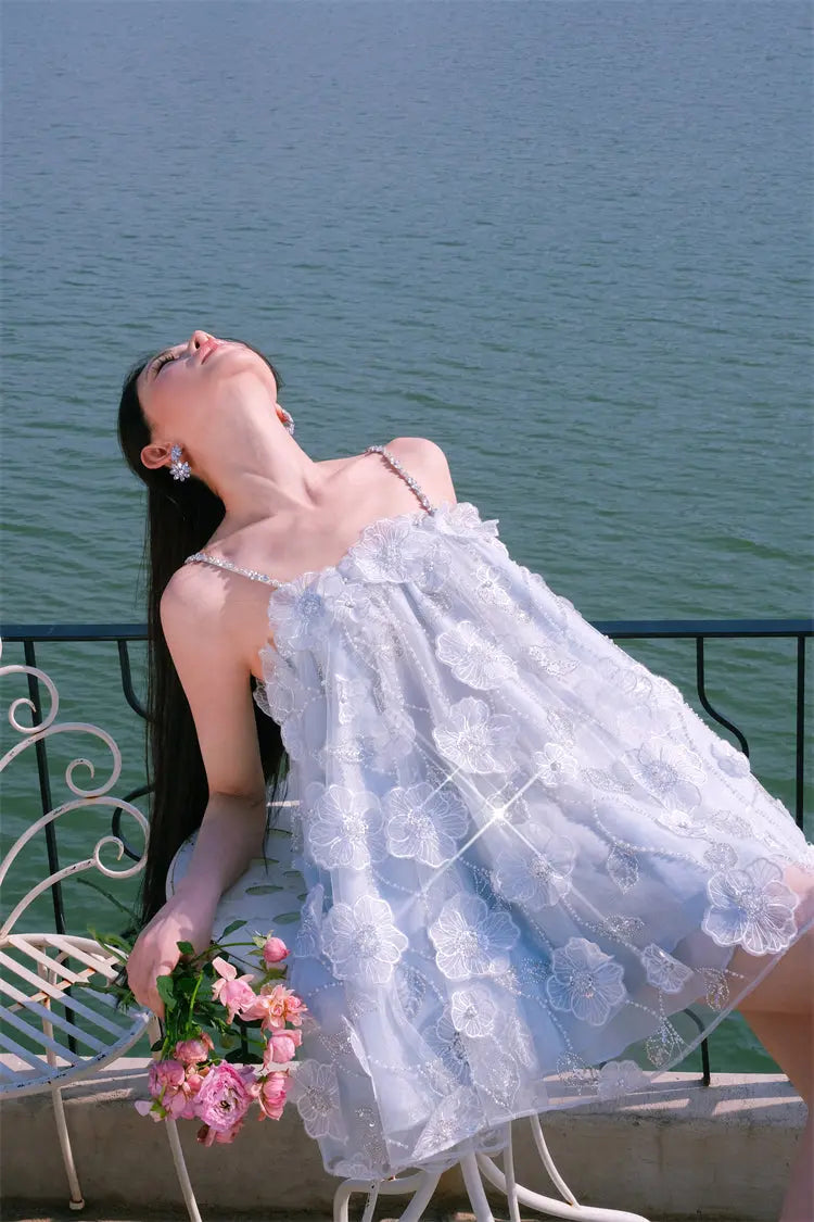 Light Blue Sleeveless Flower Diamond Short Doll Dress