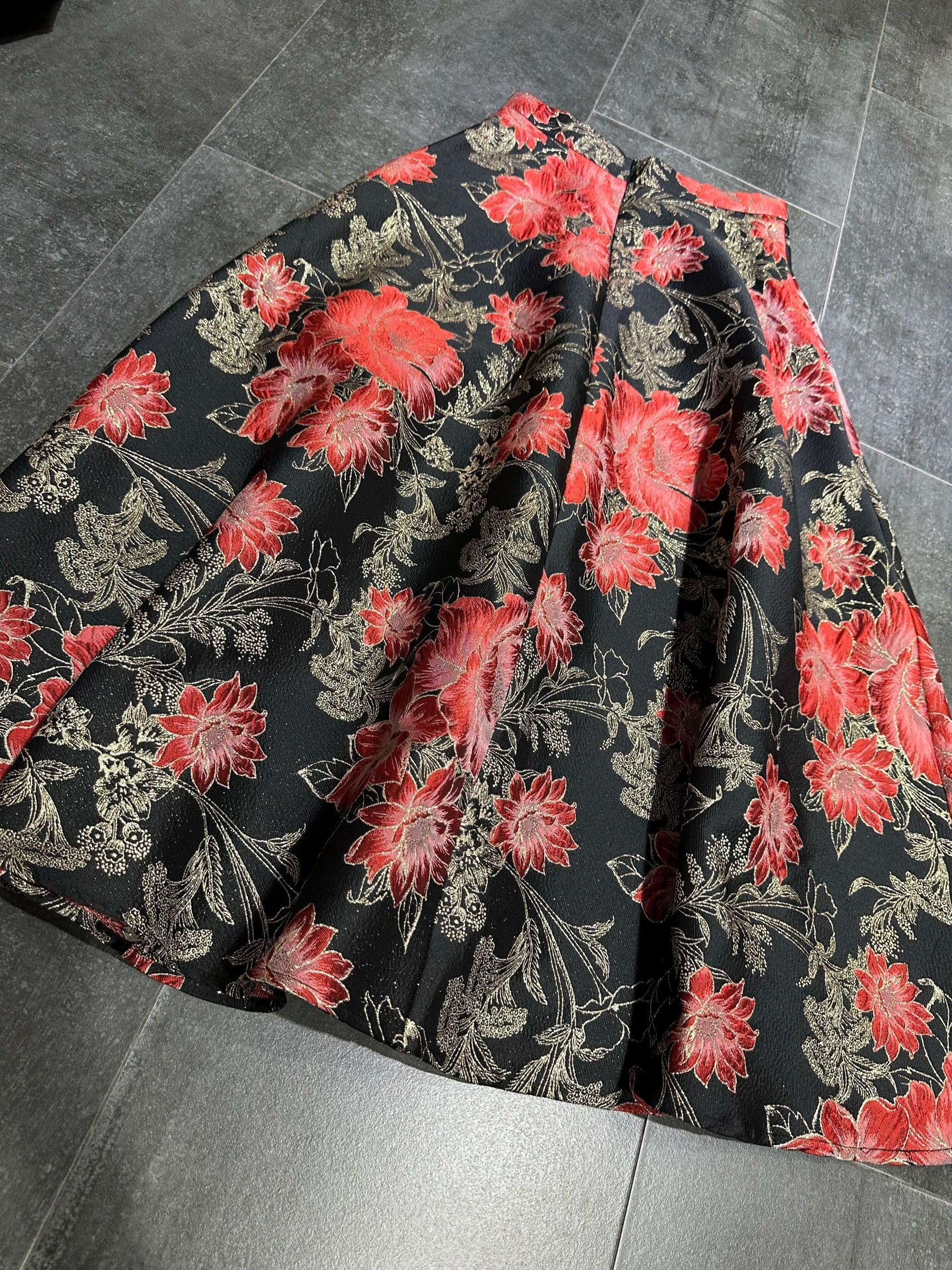 Waist A-Line Hem Midi Skirt