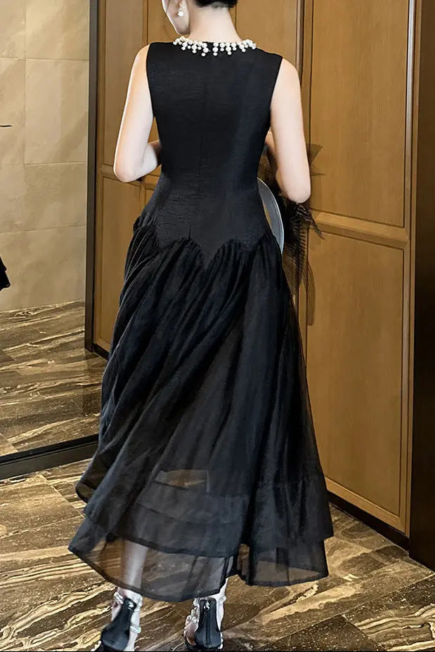 Black Neck Sleeveless Puffy Maxi Dress