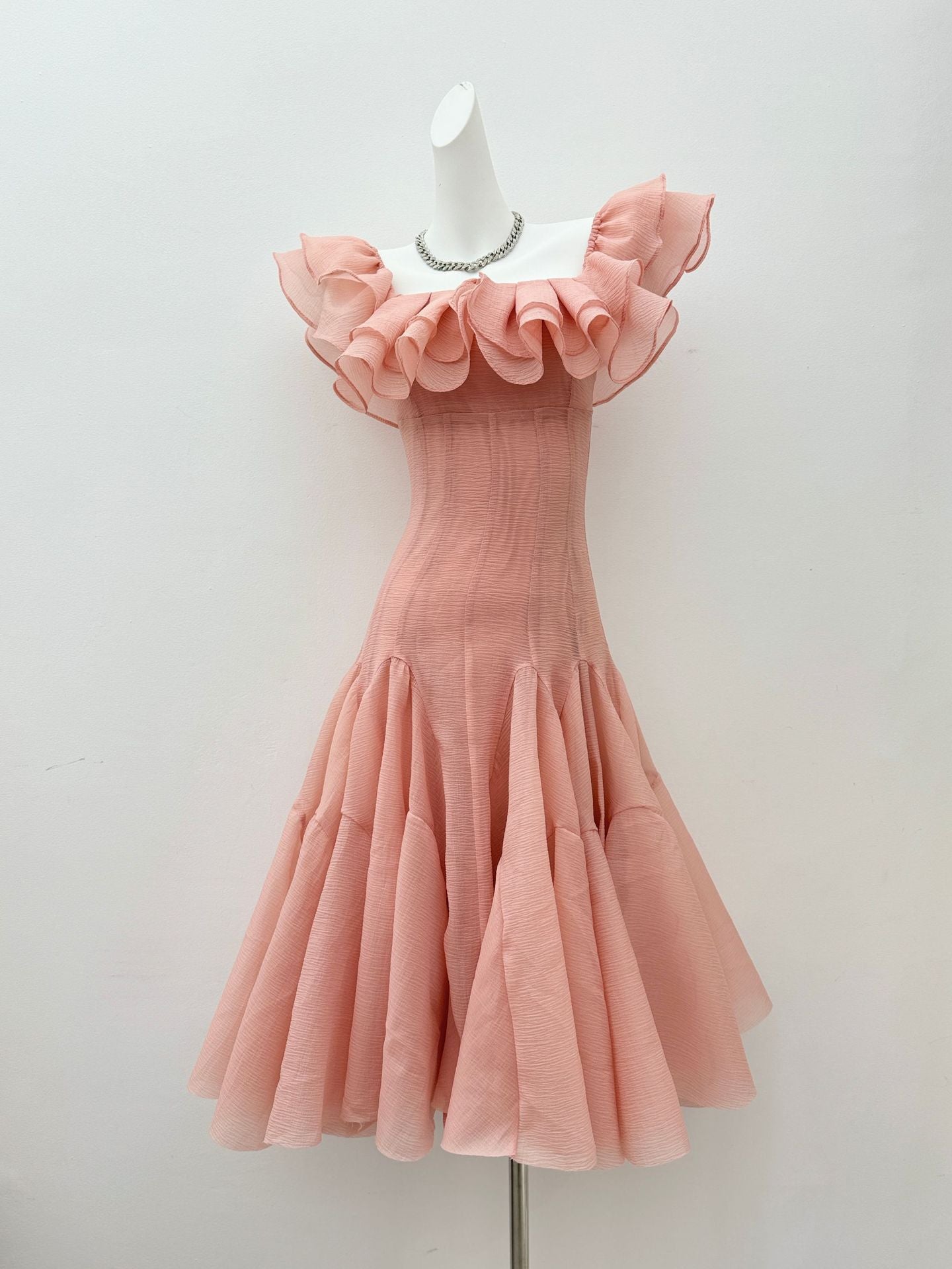 Off Shoulder Ruffle Midi Dress In Pink