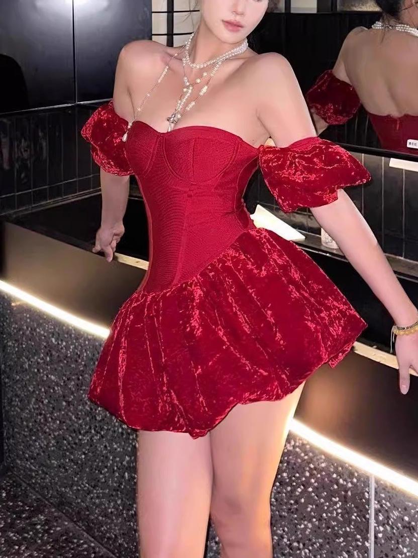 Red Sheath Bubble Sleeve Mini Dress