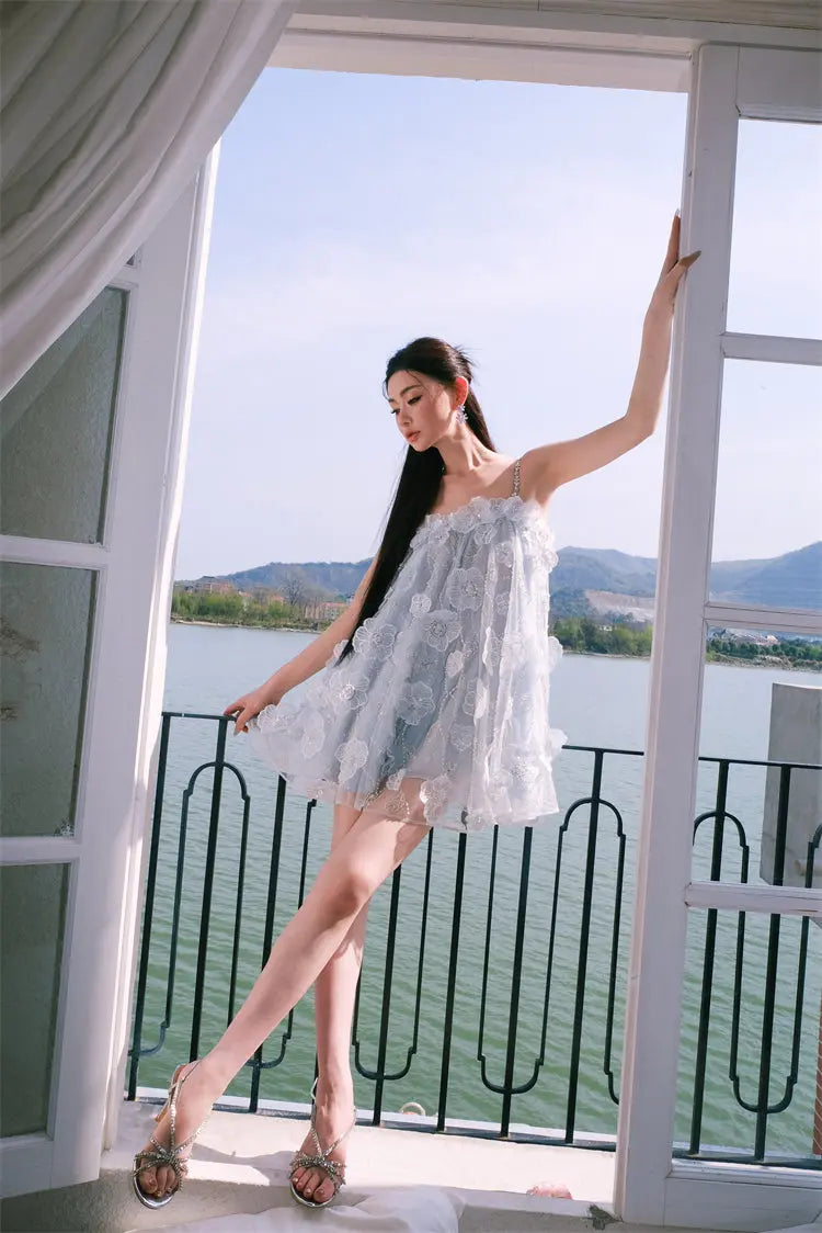 Light Blue Sleeveless Flower Diamond Short Doll Dress