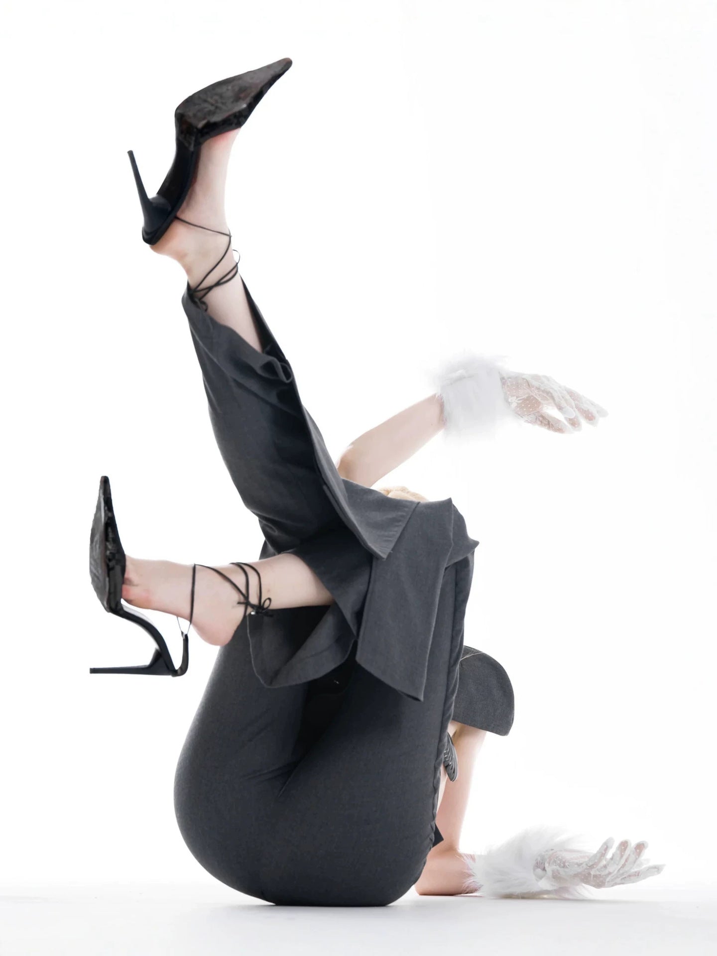 Double-Breasted Sleeveless Suit with - Grey