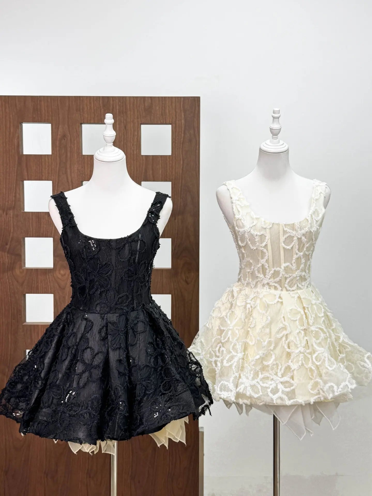 Sequin Embellishment Lace Puffy Mini Dress in Black