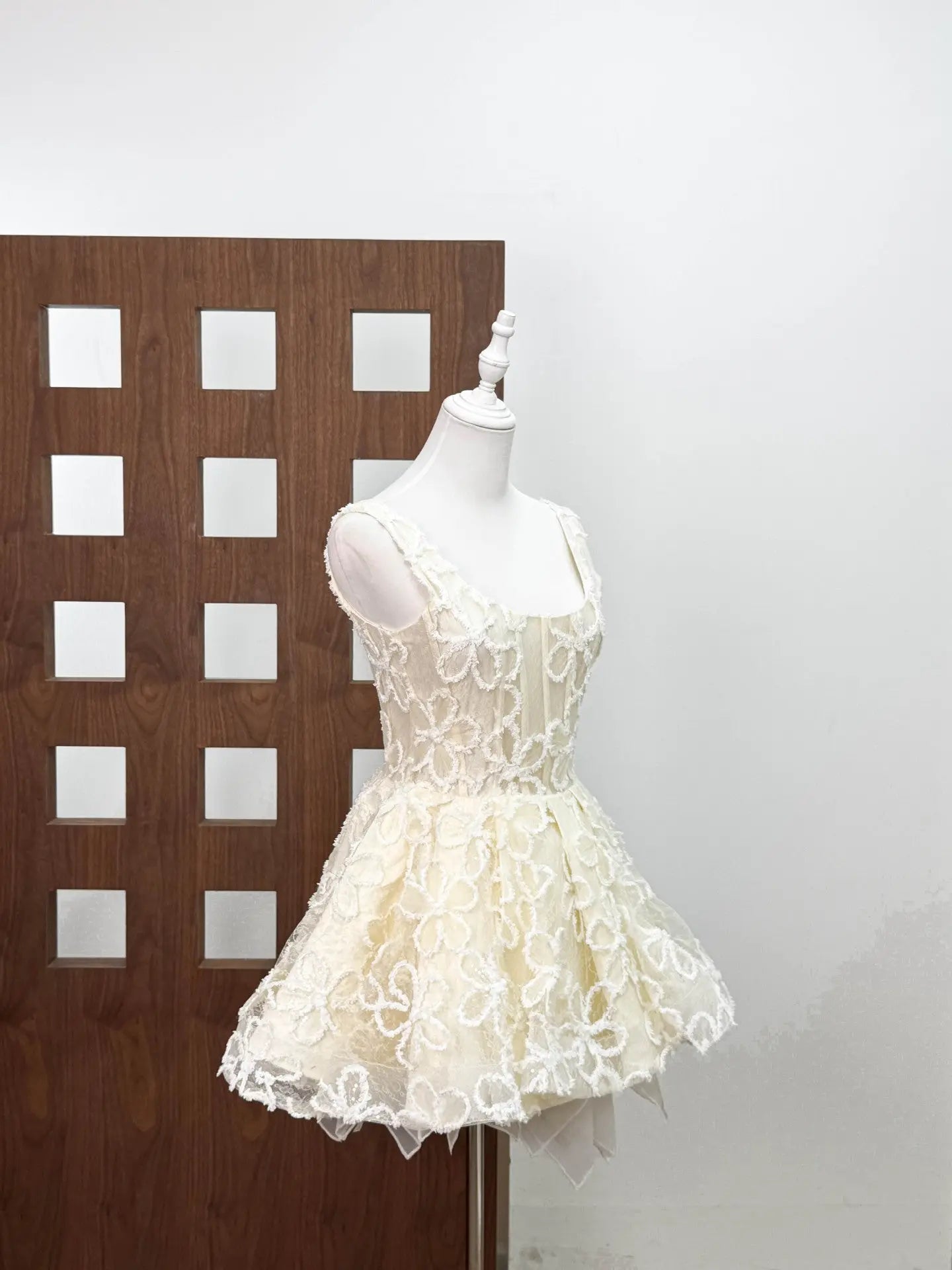 Sequin Embellishment Lace Puffy Mini Dress in Black