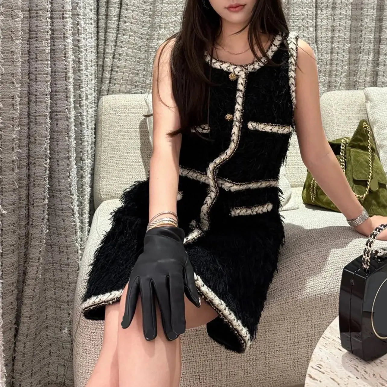 Wool sleeveless Short Dress in black