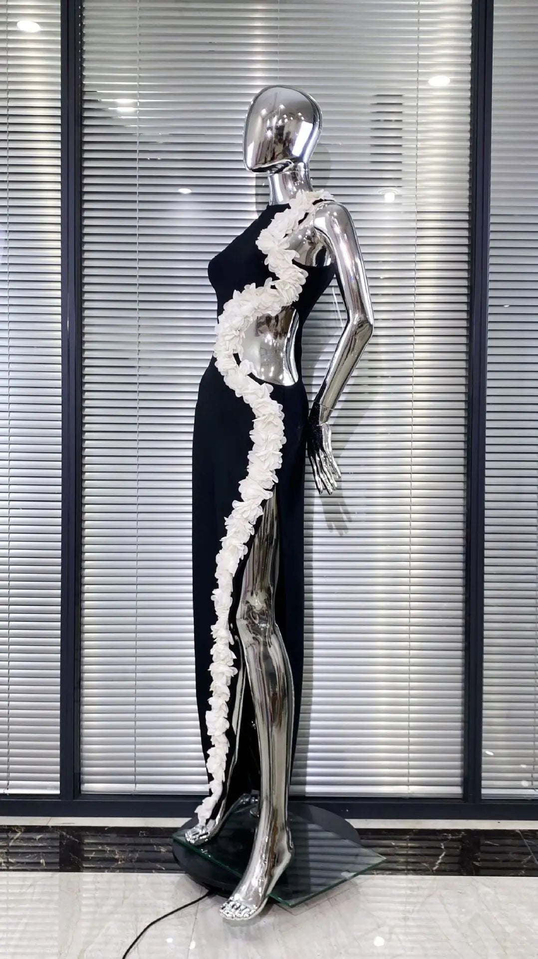 Black Sleeveless Hollow Out Flowers Bandage Maxi Dress