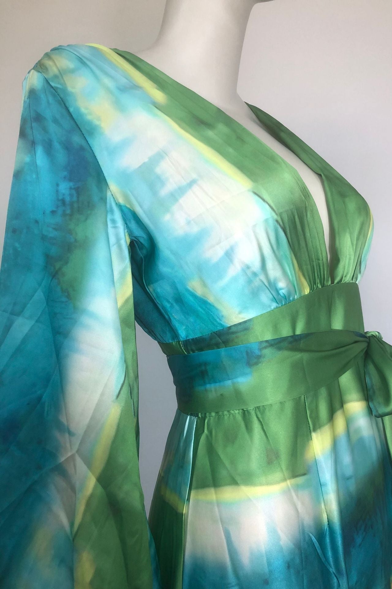 Green Floral Print Puff Sleeve Maxi Dress