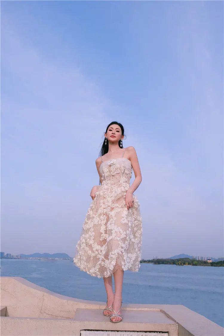Leah White/Beige Sleeveless Flower Dress