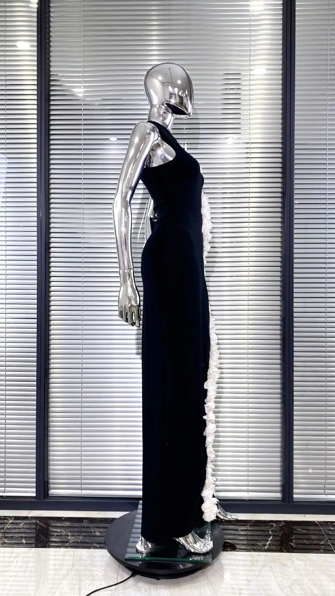 Black Sleeveless Hollow Out Flowers Bandage Maxi Dress
