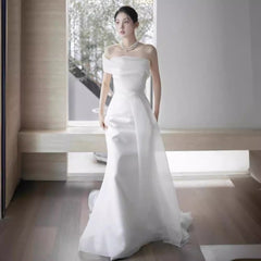 White French-Style one-Shoulder Maxi Dress