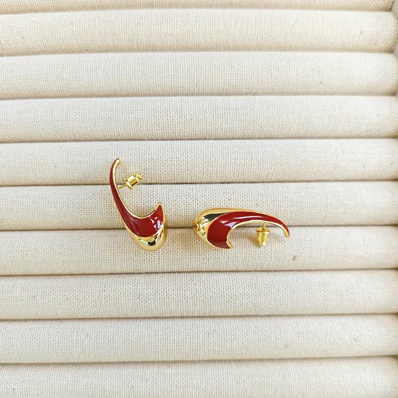 Retro Enamel Gold- Red Earring