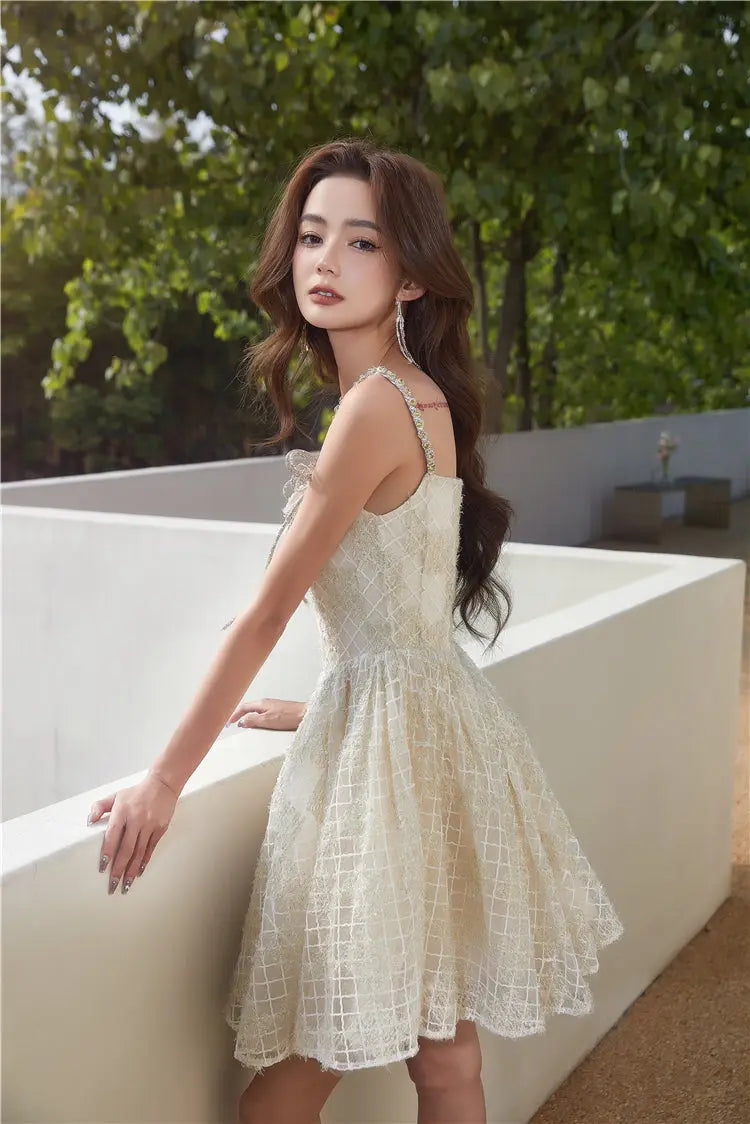 Beige Square Collar Sleeveless Lace Cocktail Dress