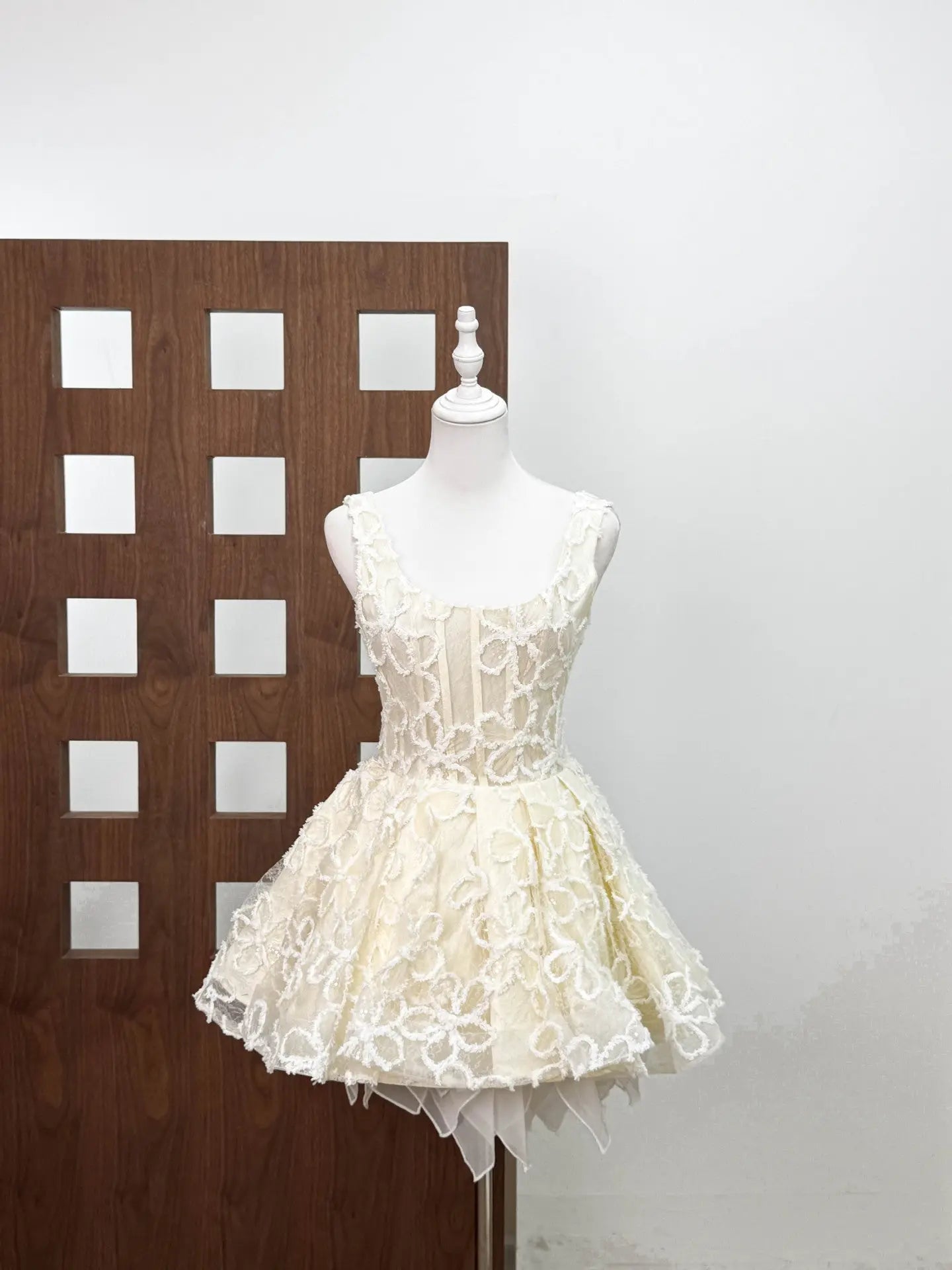 Sequin Embellishment Lace Puffy Mini Dress in Black