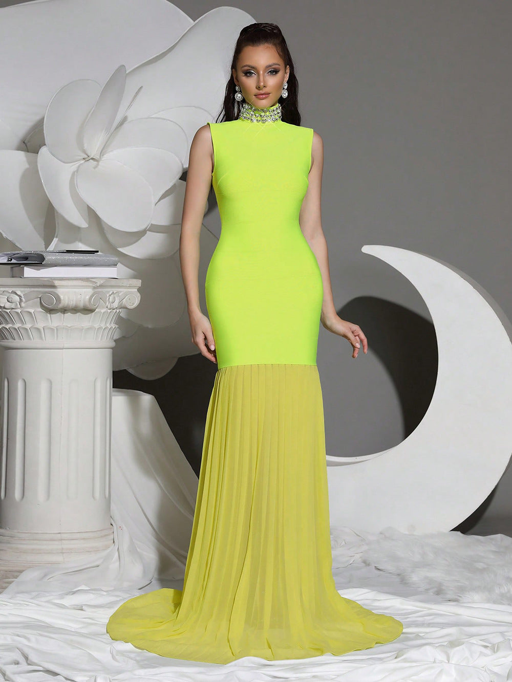 Mesh Stitching Diamond High Collar Bandage Maxi Dress in Green